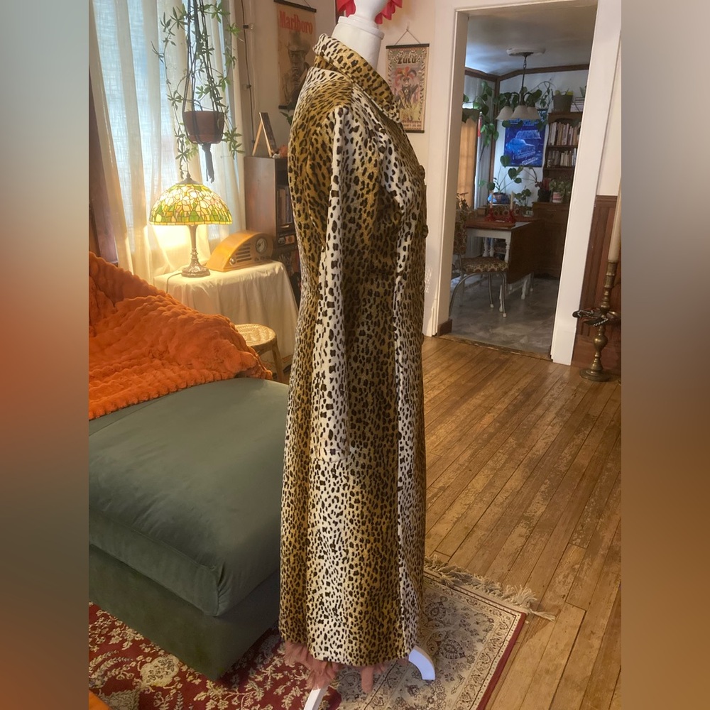 Leopard Print Trench Coat - Picture 4 of 10